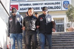&Ccedil;alıntı minib&uuml;sle mazot &ccedil;alarken...