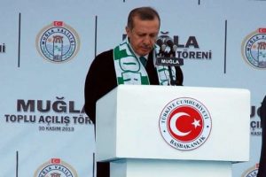 "İstikameti g&uuml;&ccedil; odakları değil, millet &ccedil;izer"