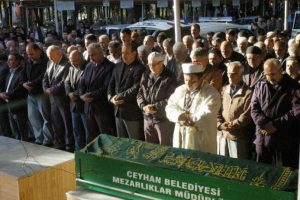 Balkondan d&uuml;şen meclis &uuml;yesine son g&ouml;rev