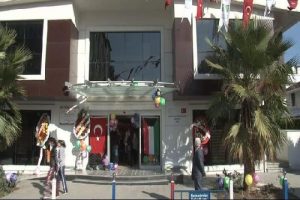 İstanbul'da Suriyeli &ccedil;ocuklar i&ccedil;in okul