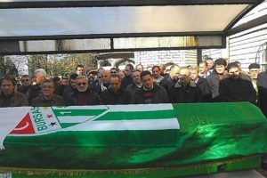 Bursalı turizmci Burhanettin &Ccedil;akar hayatını kaybetti
