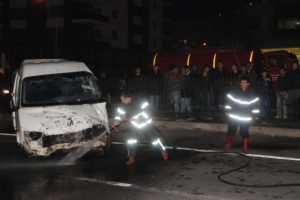 Bu minib&uuml;sten sağ &ccedil;ıktılar