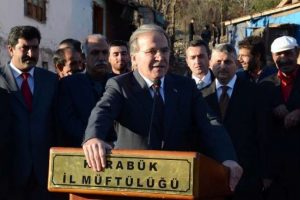 ''&Ouml;z&uuml;r dilerim''