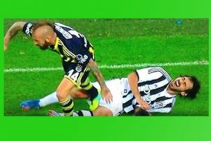 Derbide kırmızı kart!