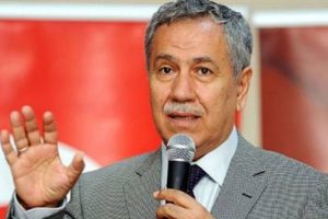 "Yasaya karşı &ccedil;ıkan partiler se&ccedil;im yarışına girdi"