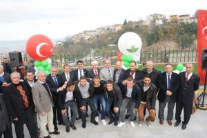 Alacahırka Spor Tesisleri, d&uuml;zenlenen t&ouml;renle a&ccedil;ıldı