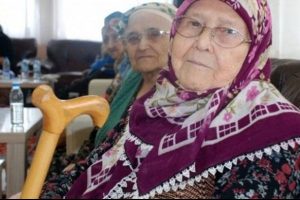 Parayı devlet &ouml;deyecek yaşlılar '&ouml;zel'de kalacak
