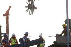 Helikopter kazasında &ouml;l&uuml; sayısı y&uuml;kseliyor