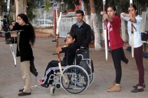 13 yaşında 'engel' tanımıyor