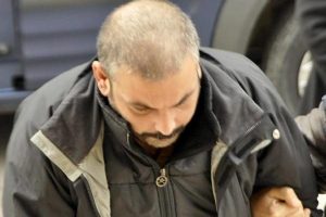 &Ouml;ld&uuml;resiye d&ouml;v&uuml;p gasp ettiler