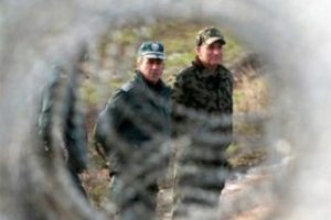 Bulgaristan sınırına dikenli tel