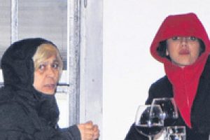 Boşanma dedikodularını g&uuml;&ccedil;lendiren olay...
