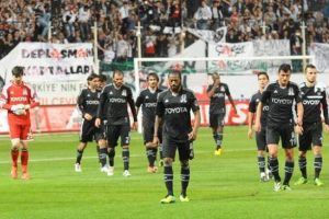 Beşiktaş'ın gelirlerinde sert d&uuml;ş&uuml;ş var