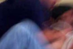 Zorla ilişkiye girmek isteyen kocaya g&ouml;zaltı!
