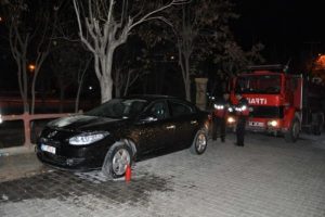 K&ouml;peğe &ccedil;arptıktan sonra yanmaya başladı