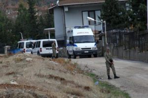 Astsubay tabancasıyla intihar etti