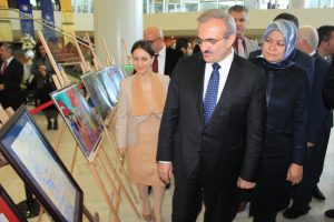 Vali engelli vatandaşlarla buluştu