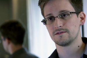 "Snowden belgelerinin y&uuml;zde 1'ini yayımladık"