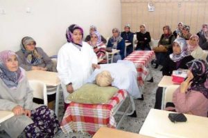 Kadınlara cenaze yıkama ve kefenleme kursu