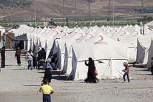 Suriyeliler kampa g&ouml;t&uuml;r&uuml;l&uuml;yor