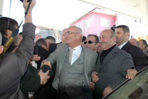 Başkan Yılmaz'a coşkulu karşılama