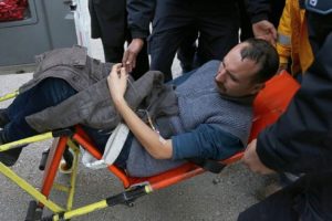 TBMM kapısında silahlı kişi paniği