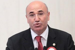 CHP'li milletvekili polisten şikayet&ccedil;i oldu