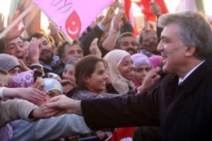 G&uuml;l, konteyner kentte