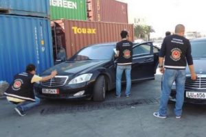 Usuls&uuml;z ara&ccedil; ithalatına darbe