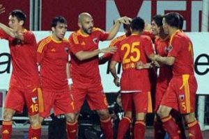 Turu tek golle kapattı