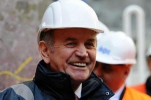 Topbaş, d&uuml;nya g&uuml;ndeminde zirveye oturdu