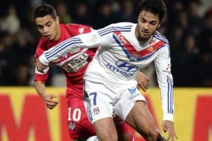 Lyon'un y&uuml;z&uuml; g&uuml;lm&uuml;yor:1-1