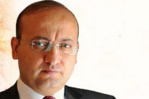 Başdanışman cemaati a&ccedil;ık a&ccedil;ık su&ccedil;ladı!