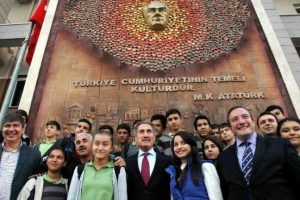Ertuğrul G&uuml;nay'dan "İstanbul" tepkisi