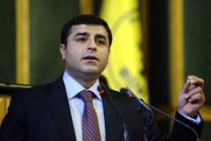 "Umut ediyorum KCK davasında tahliye kararları &ccedil;ıkar"