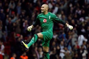 Beşiktaş'ta rota Sinan Bolat