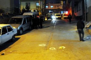 Kuzenler birbirine girdi: 2 yaralı