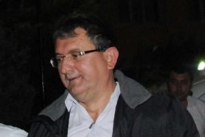 Vekili oda başkanının koltuğuna oturmuyor