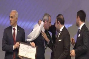 Bakan'ı kızdıran hareket!