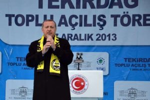 "T&uuml;rkiye'yi demir ağlarla biz &ouml;rd&uuml;k"