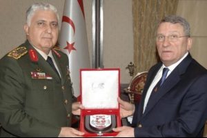 G&uuml;ner'e askeri tesislere girişi yasağı