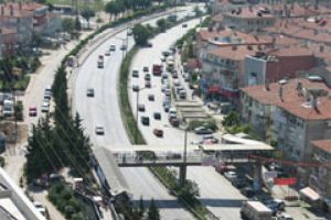 Artık yollar da elektrik &uuml;retecek