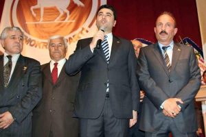 MHP'den istifa etti DP'ye ge&ccedil;ti