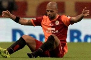 F.Bah&ccedil;eli oyuncular Melo'yu sinirlendirdi!