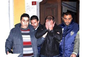Birlikte alkol aldığı arkadaşını &ouml;ld&uuml;rd&uuml;