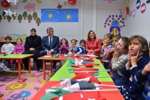 Bu acı y&uuml;rekleri dağlar
