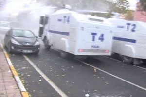 BDP'den olaylı y&uuml;r&uuml;y&uuml;ş