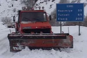 Yollar kara teslim