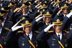 'Konuşan' paşalara orduevi yasağı!