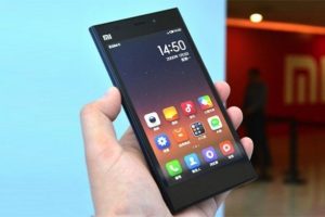 86 saniyede 100 bin telefon sattı!